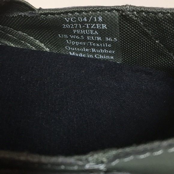 Olukai Pehuea Palm Shoes - Picture 8 of 10